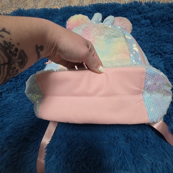 Walt Disney World Pastel Plush Backpack With Minnie Bow - Picture 5 of 10